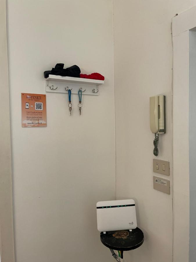 Ca' Frezzeria Apartment Venesia Bagian luar foto